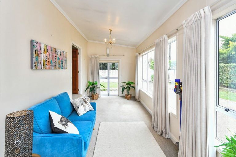 Photo of property in 3 Trentham Road, Papakura, 2110