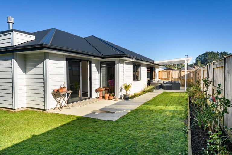 Photo of property in 5 Monarch Drive, Ashhurst, 4810