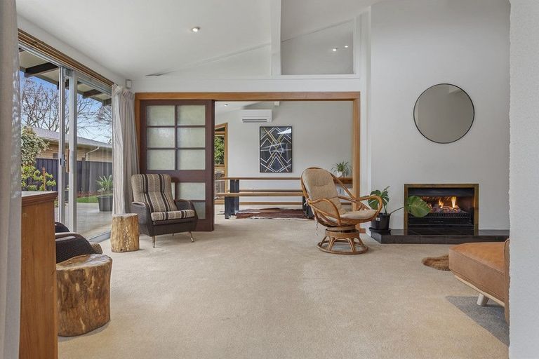 Photo of property in 33 Lynfield Avenue, Ilam, Christchurch, 8041