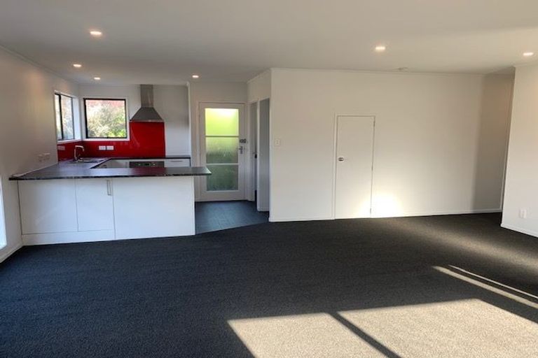 Photo of property in 13 Lendenfeld Drive, Papatoetoe, Auckland, 2025