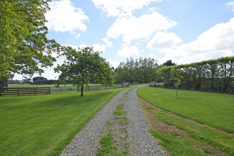 Photo of property in 674 Ryal Bush Wallacetown Road, Wallacetown, Invercargill, 9874