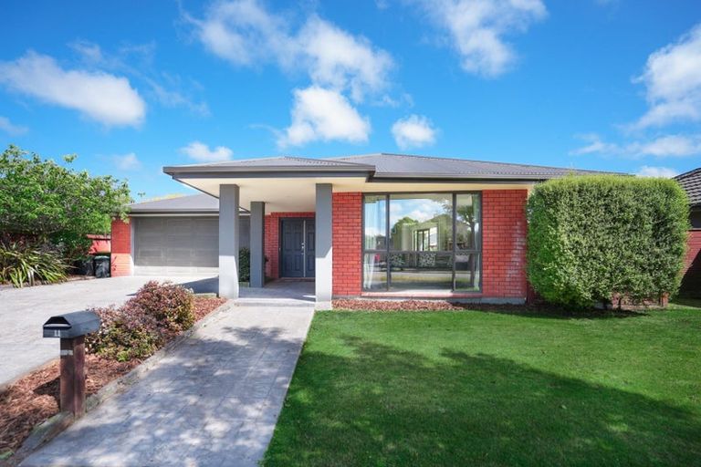 Photo of property in 11 Mcmahon Drive, Aidanfield, Christchurch, 8025