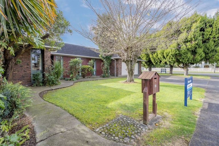 Photo of property in 41 Marlborough Street, Levin, 5510