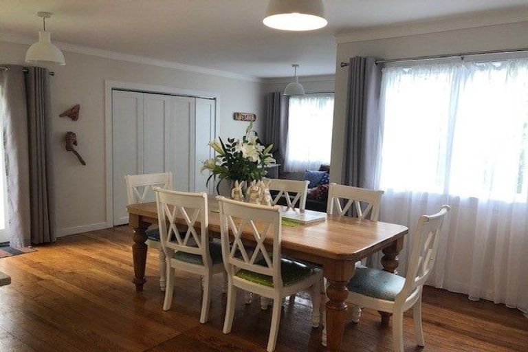 Photo of property in 18 Argyle Street, Waipu, 0510