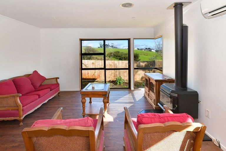 Photo of property in 19 Cornel Circle, Snells Beach, 0920