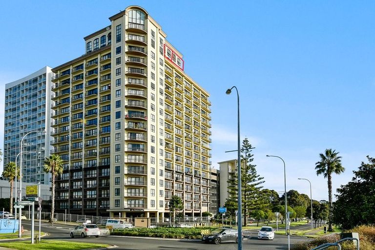 Photo of property in The Rennaissance, 16e/18 Ronwood Avenue, Manukau, Auckland, 2104