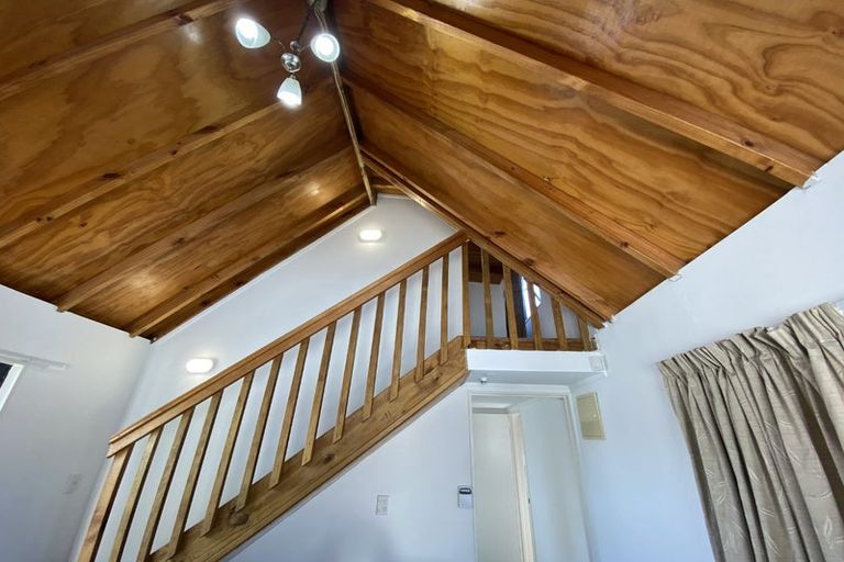 Photo of property in 31 Innismara Avenue, Wattle Downs, Auckland, 2103