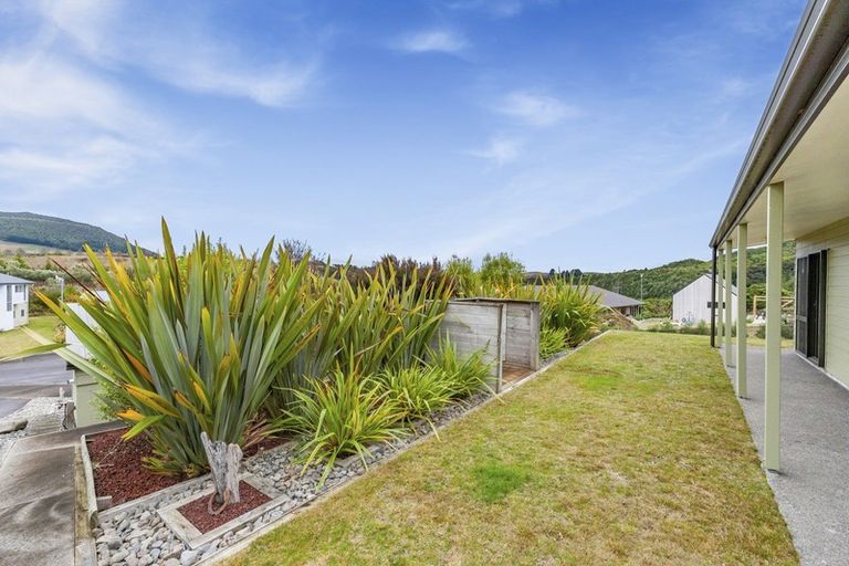 Photo of property in 30 Te Awha Place, Kuratau, Turangi, 3381