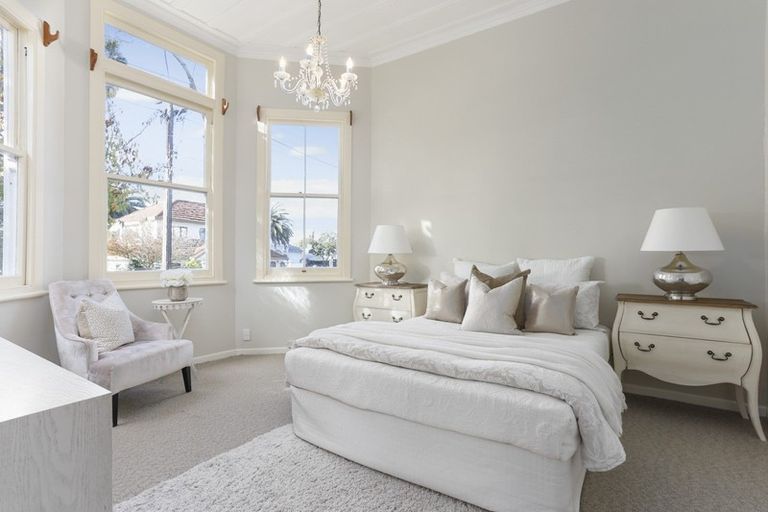 Photo of property in 60 Princes Street, Northcote Point, Auckland, 0627