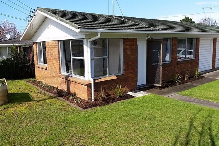 Photo of property in 1/18 Harwood Road, Mount Wellington, Auckland, 1060