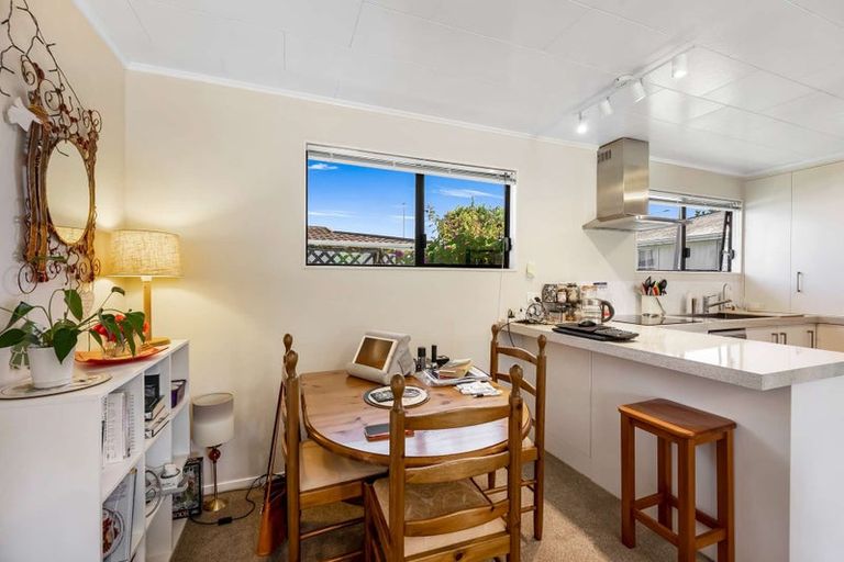 Photo of property in 2/283 Westminster Avenue, Tamatea, Napier, 4112