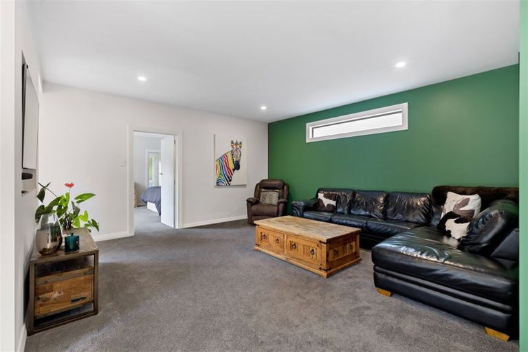 Photo of property in 10 Walnut Avenue, Strowan, Christchurch, 8052