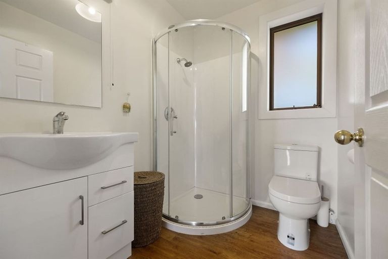 Photo of property in 2/11 Holliss Avenue, Cashmere, Christchurch, 8022