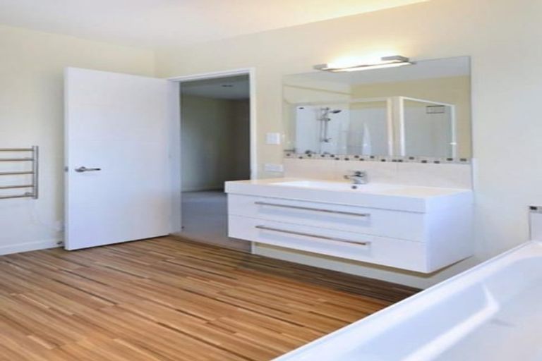 Photo of property in 56 Rannoch Drive, Broomfield, Christchurch, 8042