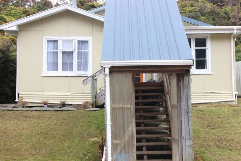 Photo of property in 20 Ross Street, Dunollie, Runanga, 7803