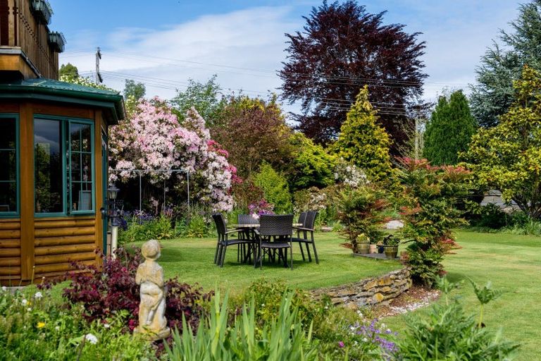 Photo of property in 7 Greenhithe Street, Waihola, Milton, 9073