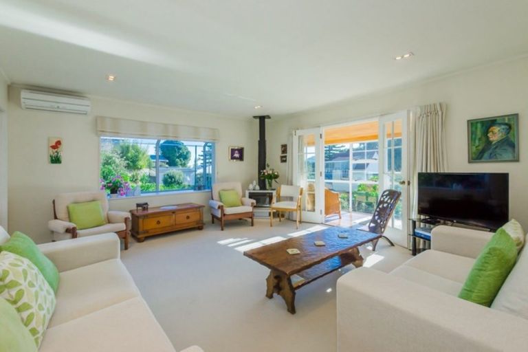 Photo of property in 10-10a Poplar Avenue, Raumati South, Paraparaumu, 5032