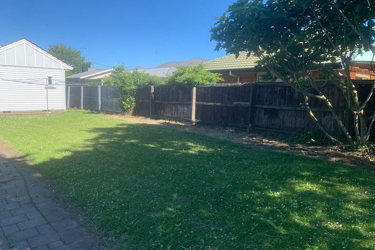 Photo of property in 225 Avonhead Road, Avonhead, Christchurch, 8042