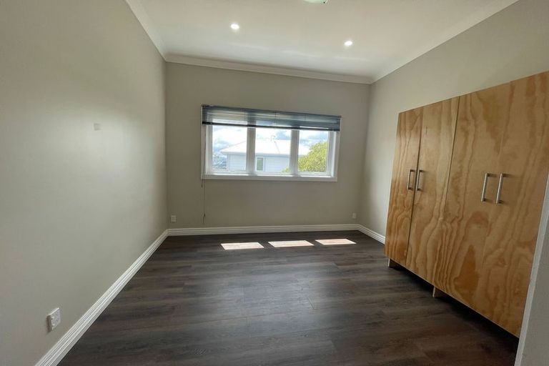 Photo of property in 25a Kenwyn Terrace, Newtown, Wellington, 6021