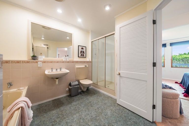 Photo of property in 178 Paremata Road, Paremata, Porirua, 5024