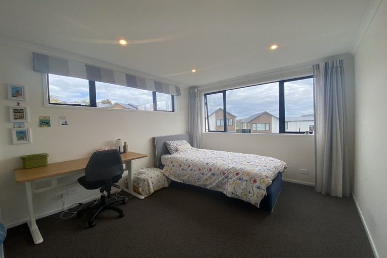 Photo of property in 1 Seafarer Crescent, Stanmore Bay, Whangaparaoa, 0932