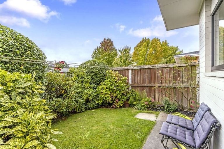 Photo of property in 19 Tudor Avenue, Ilam, Christchurch, 8041
