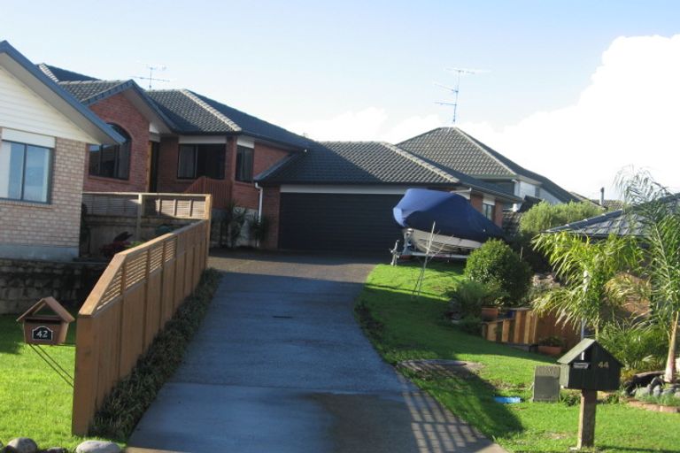 Photo of property in 44 Cairnsvale Rise, Manurewa, Auckland, 2105