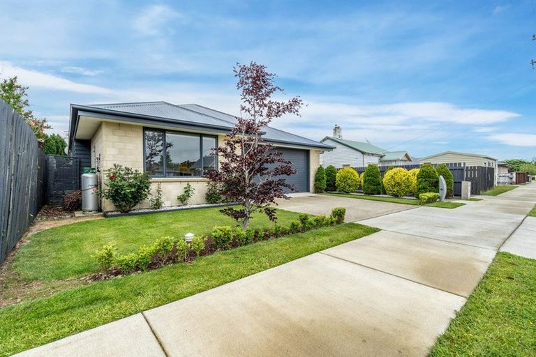 Photo of property in 38 Bullar Street, Grasmere, Invercargill, 9810