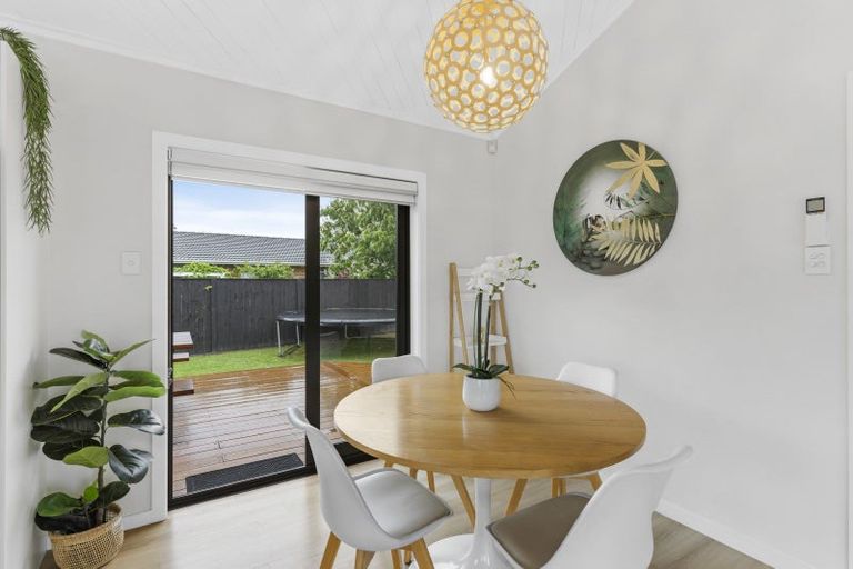 Photo of property in 7 Rheingold Place, Huapai, Kumeu, 0810