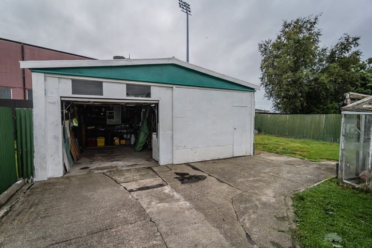 Photo of property in 37 Raymond Street, West End, Timaru, 7910