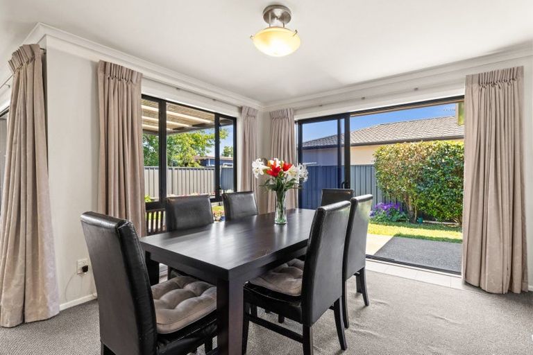 Photo of property in 4 Delta Mews Place, Clive, 4102