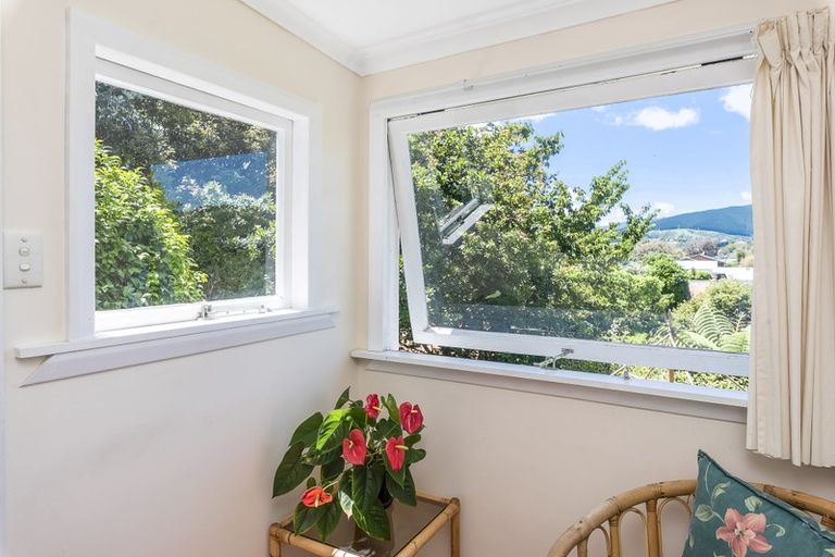 Photo of property in 5 Allen Road, Raumati Beach, Paraparaumu, 5032