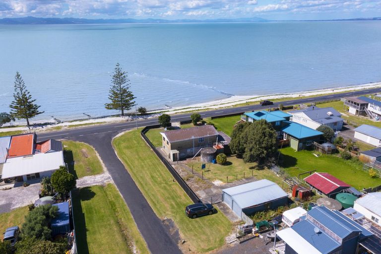 Photo of property in 899 East Coast Road, Kaiaua, Pokeno, 2473
