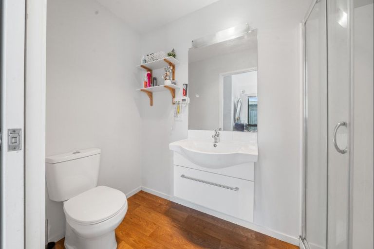 Photo of property in 15a Frederick Place, Whalers Gate, New Plymouth, 4310