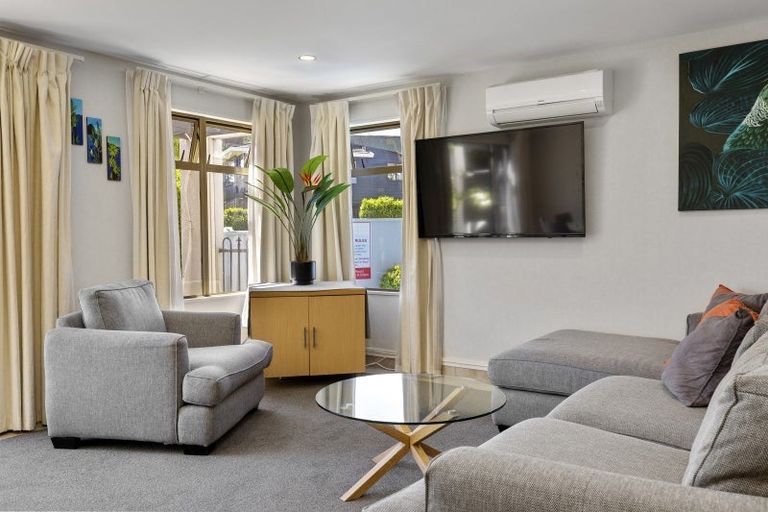 Photo of property in 1/7 Tui Street, Torbay, Auckland, 0630