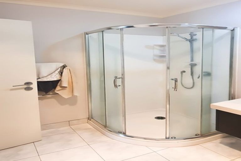 Photo of property in 63 Bruce Pulman Drive, Takanini, 2112