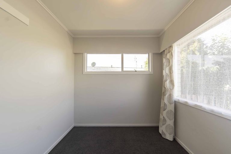 Photo of property in 21 Oakfield Crescent, Pukete, Hamilton, 3200