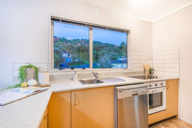 Photo of property in 74 Eskdale Road, Papakowhai, Porirua, 5024