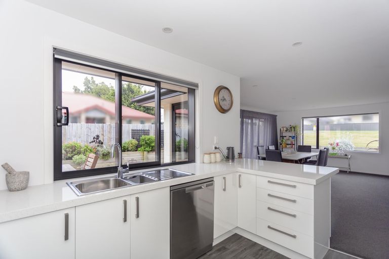 Photo of property in 12a Sussex Street, Weston, Oamaru, 9401