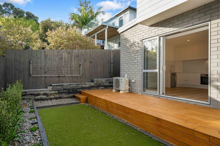 Photo of property in 1/15 Sea Vista Avenue, Beach Haven, Auckland, 0626