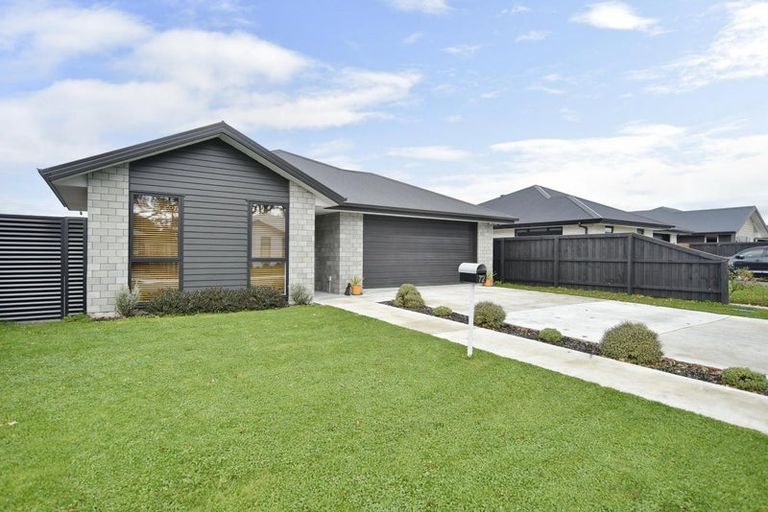 Photo of property in 72 Quinn Crescent, Woodend, 7610