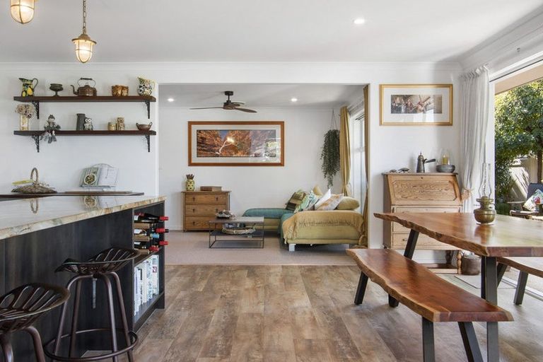 Photo of property in 29 Lakeside Terrace, Omokoroa, 3114