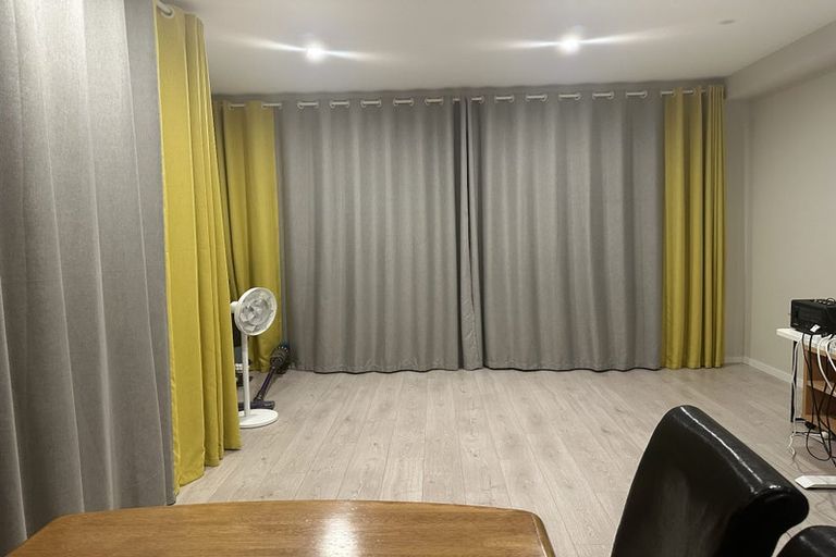 Photo of property in 19 Desalt Drive, Hobsonville, Auckland, 0616