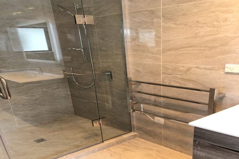 Photo of property in 73c Clevedon Road, Papakura, 2110