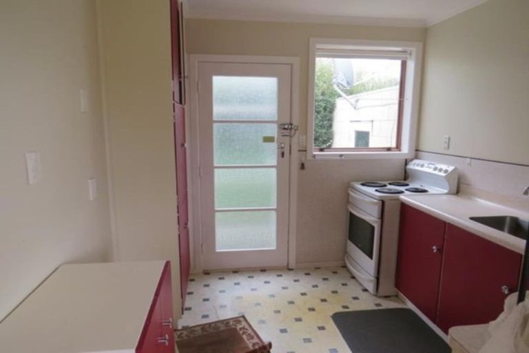 Photo of property in 71b Barrett Street, Westown, New Plymouth, 4310