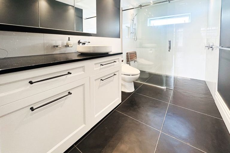 Photo of property in 21 Forbes Street, Sydenham, Christchurch, 8023