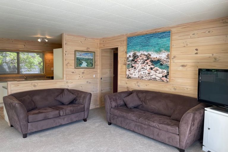 Photo of property in 2/58 Kinloch Road, Kinloch, Taupo, 3377