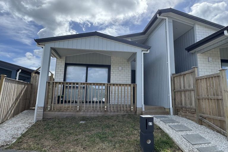 Photo of property in 41 Tributary Parade, Karaka, Papakura, 2113