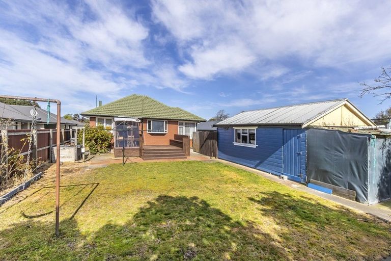 Photo of property in 91 Bickerton Street, Wainoni, Christchurch, 8061