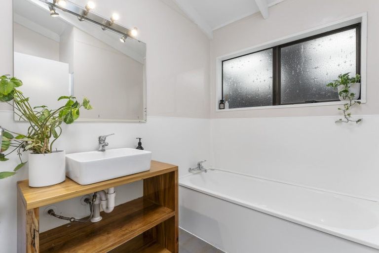 Photo of property in 5 Tane Lane, Whakatane, 3120